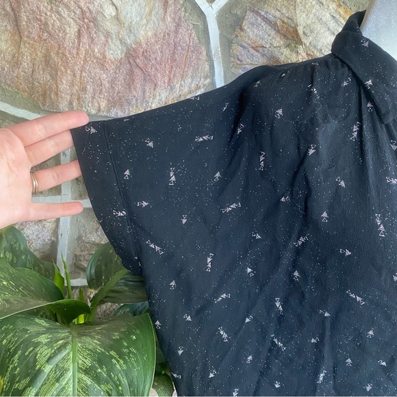 CJLA button down - Picture 4 of 5